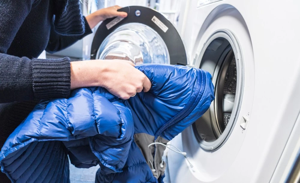 Nikwax Down Wash Direct - 10 fl. oz. 8 Nikwax Down Wash Direct - 10 fl. oz. - Image 6