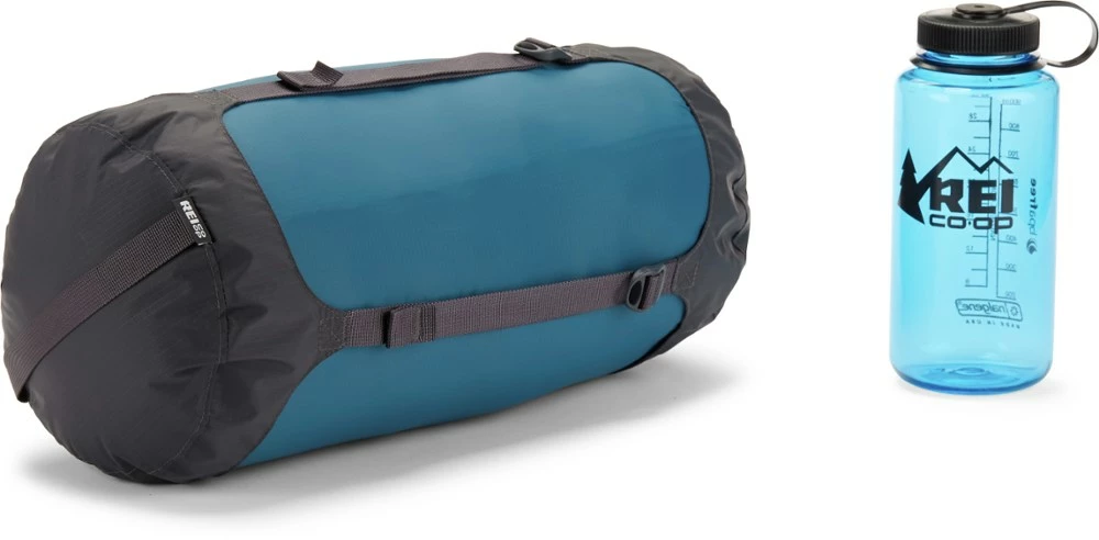 REI Co-op Lightweight Compression Stuff Sack 4 REI Co-op Lightweight Compression Stuff Sack - Image 2