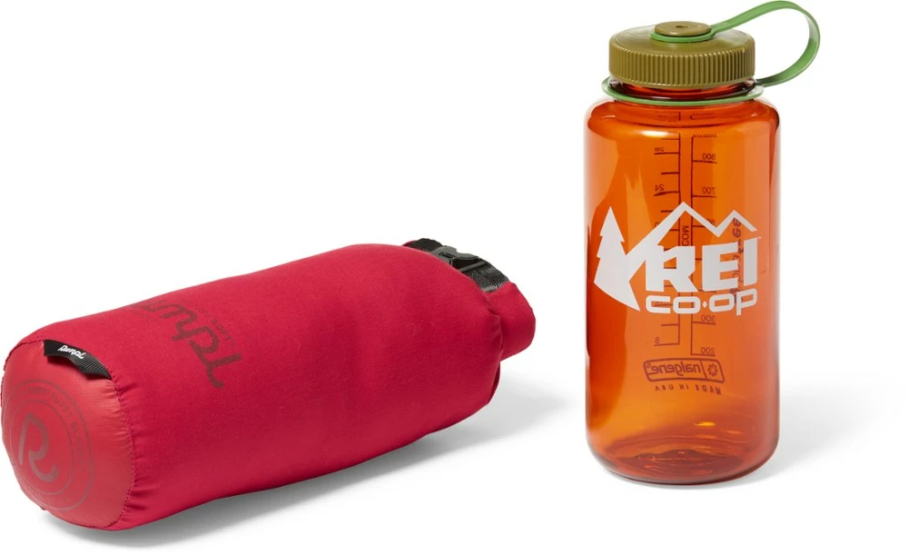 Rumpl NanoLoft Flame Puffy Blanket 4 Rumpl NanoLoft Flame Puffy Blanket - Image 2