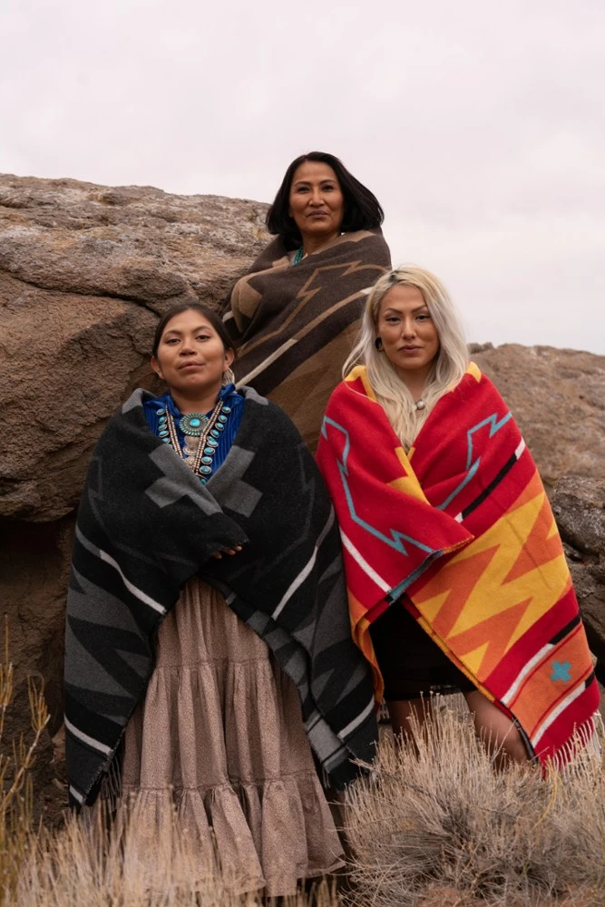 Sackcloth & Ashes Naiomi Glasses Blanket 5 Sackcloth & Ashes Naiomi Glasses Blanket - Image 3