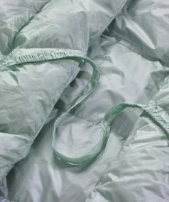 Therm-a-Rest Vesper Down Quilt 32 -Cheap Sleeping Bags Store b84cd07b 1ef3 409e 9fd2 bcf6bade8195