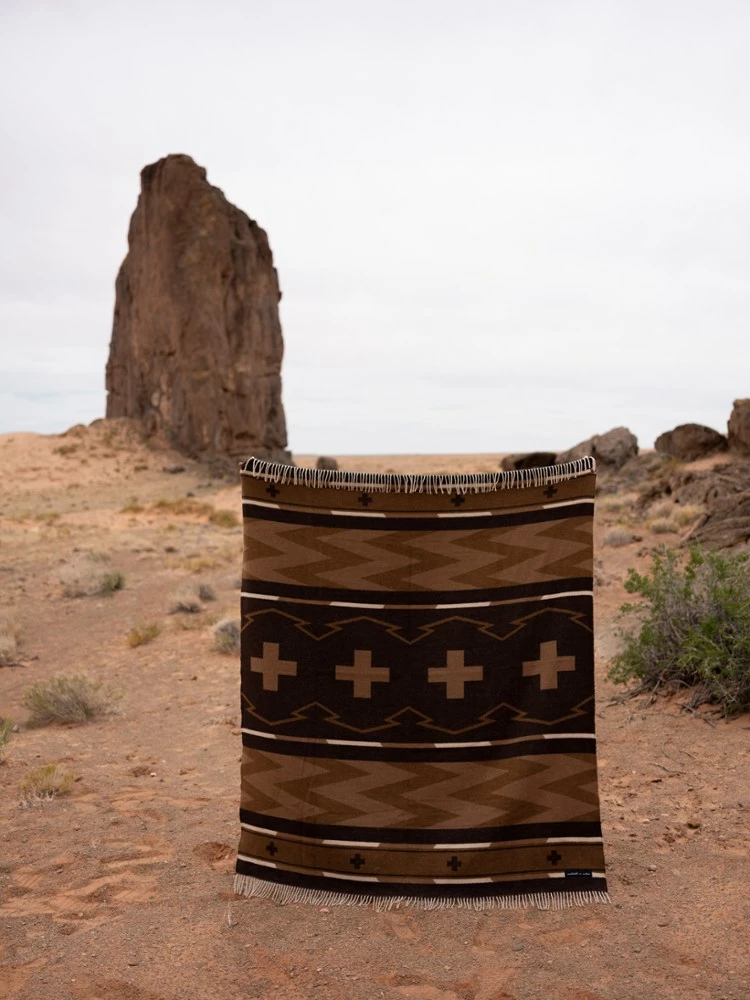 Sackcloth & Ashes Naiomi Glasses Blanket 4 Sackcloth & Ashes Naiomi Glasses Blanket - Image 2