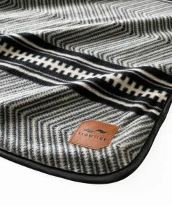 Slowtide River Nylon Blanket 14 Slowtide River Nylon Blanket -Cheap Sleeping Bags Store c933424c ab7d 40f4 8937 ffc282993fe9