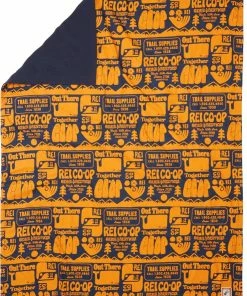 REI Co-op Flannel/Fleece Blanket -Cheap Sleeping Bags Store df8bc148 548e 42bc 887a 0c64bfe9e602