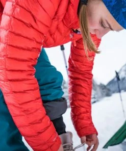 Nikwax Down Wash Direct - 10 fl. oz. 11 Nikwax Down Wash Direct - 10 fl. oz. -Cheap Sleeping Bags Store ecc7125c 4026 4345 9377 c79e88af4f07